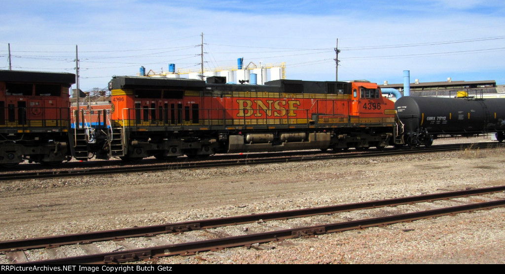 BNSF 4396